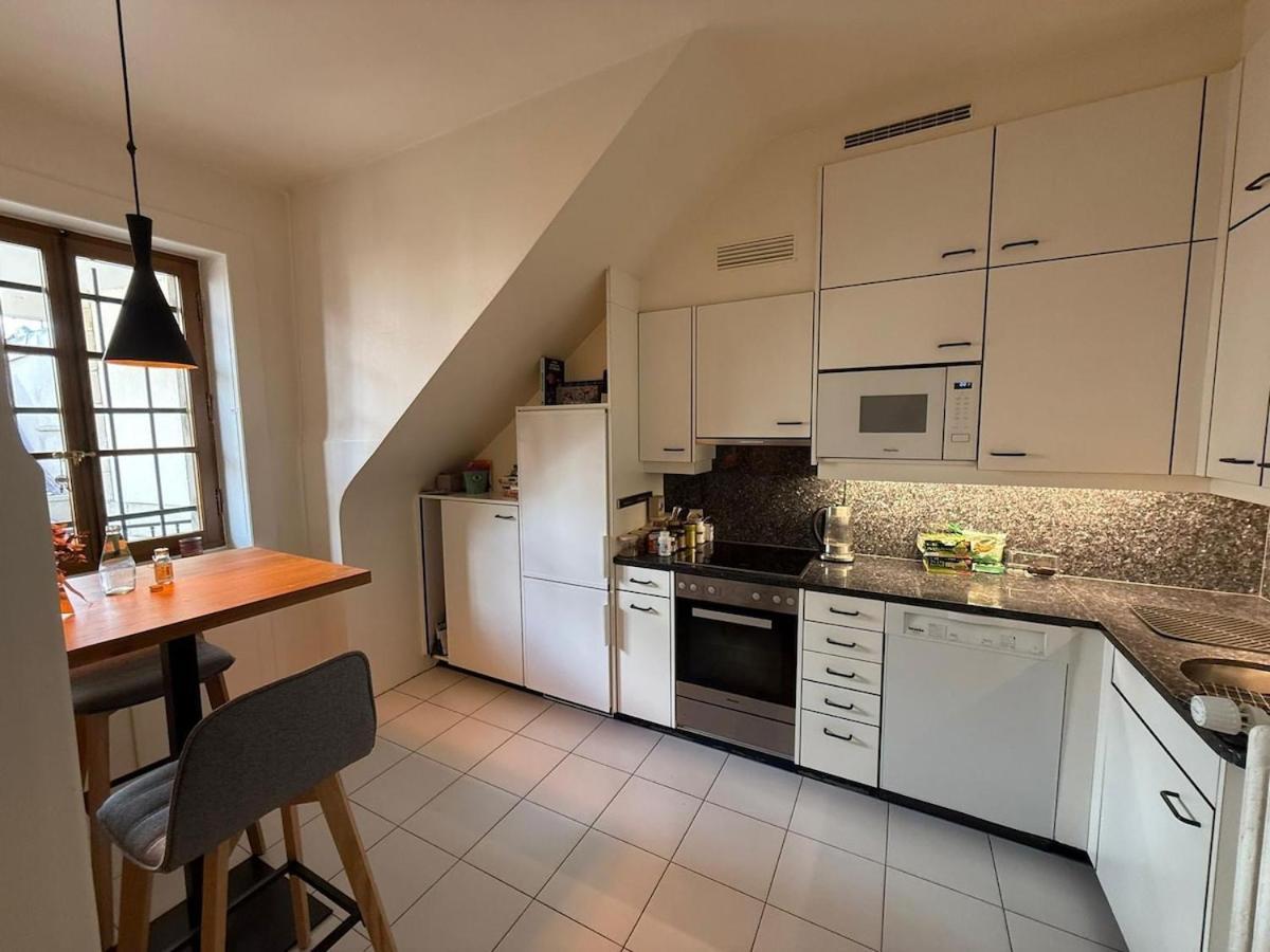 Magnifique 130m2 Haussmannian Hyper Centre Genf